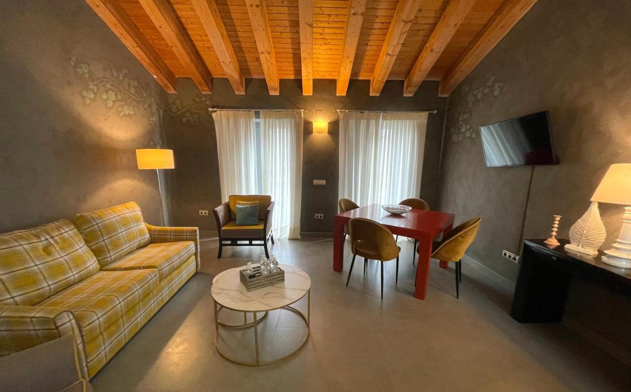 Ritual Sevilla Suites - Malaver 23 (Adults Only) エクステリア 写真